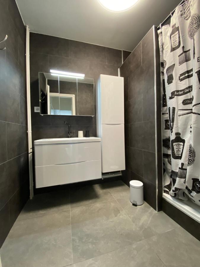 Le Mun-T2, 60M2, Balcons, Parking, Wifi, Linge, Produits, Face A La Gerdarmerie, Vue Cathedrale 兰斯 外观 照片